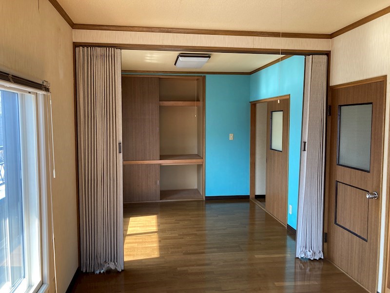 公園町１３番　戸建て 内観写真（リビング以外の居室）