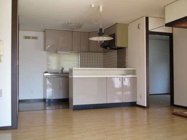 緑ヶ丘２丁目４番　戸建て 内観写真（内装）