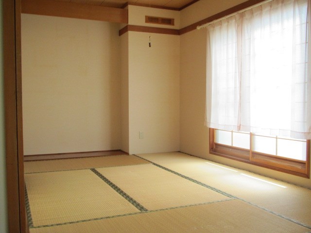 緑ヶ丘２丁目４番　戸建て 内観写真（内装）