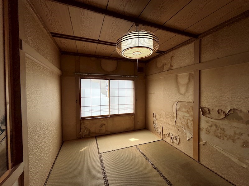 緑ヶ丘６丁目３０番　戸建て 内観写真（リビング以外の居室）