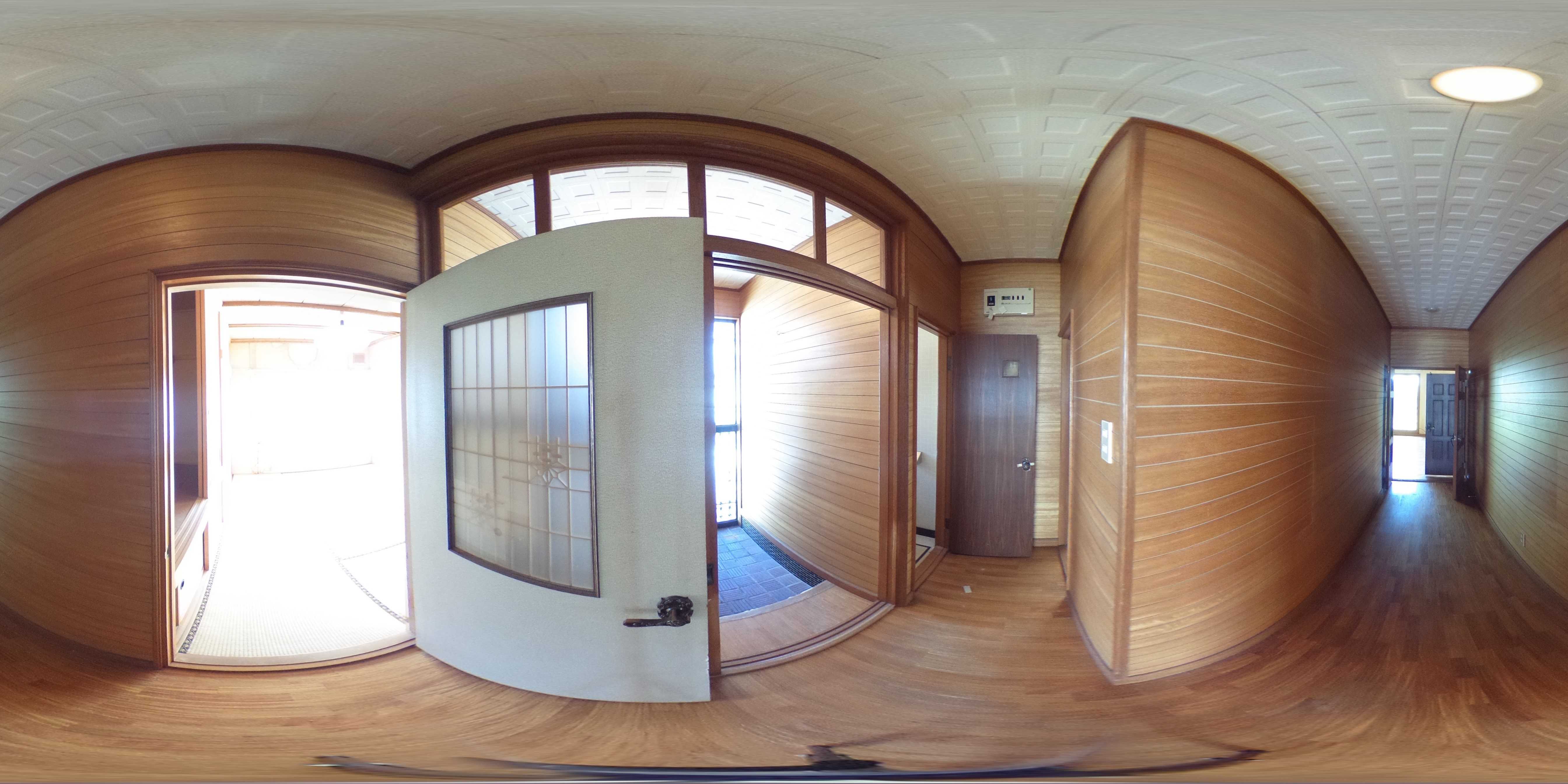 緑ヶ丘６丁目３０番　戸建て 現地写真（玄関）