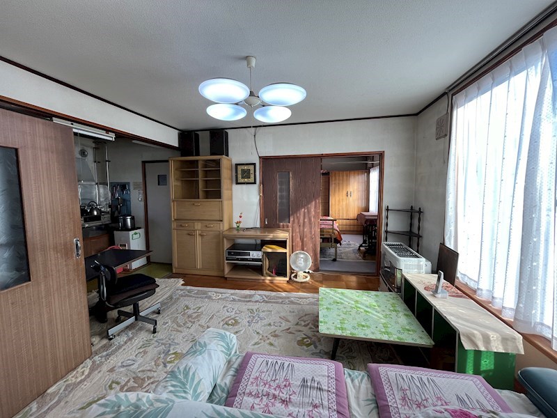 東三輪１丁目７８番　戸建て 内観写真（リビング）