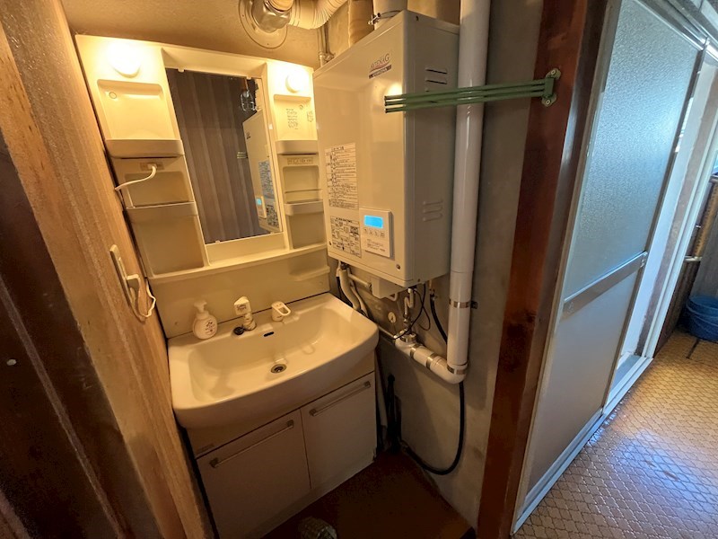 東三輪１丁目７８番　戸建て 内観写真（洗面台・洗面所）