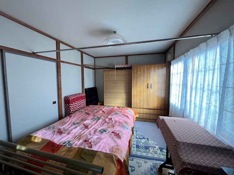 東三輪１丁目７８番　戸建て 内観写真（リビング以外の居室）