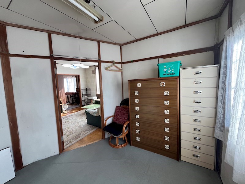 東三輪１丁目７８番　戸建て 内観写真（リビング以外の居室）