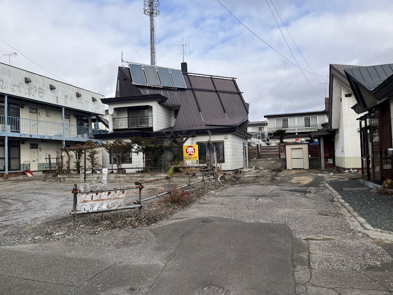 桜町３丁目２番　戸建て 現地写真（前面道路含む現地写真）