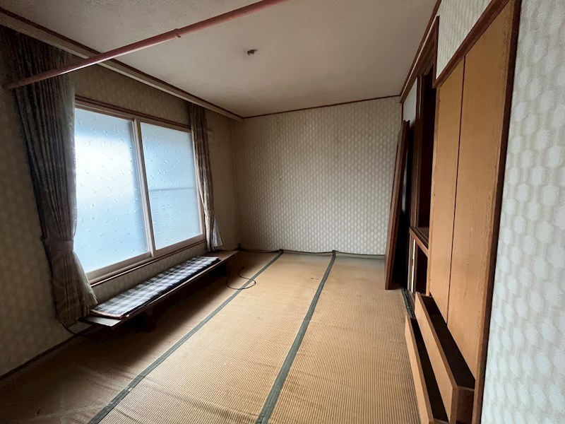 桜町３丁目２番　戸建て 内観写真（リビング以外の居室）