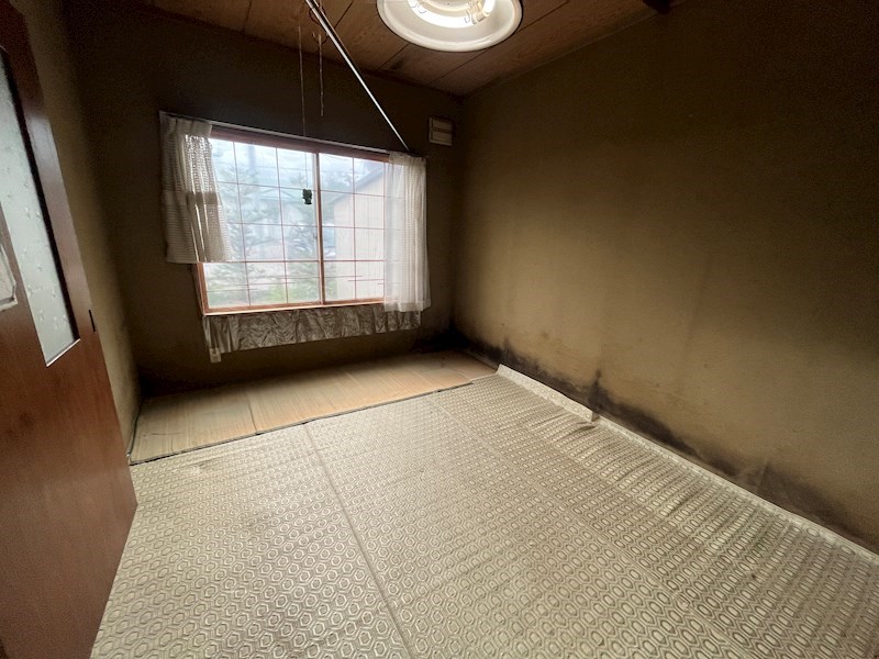 桜町３丁目２番　戸建て 内観写真（リビング以外の居室）