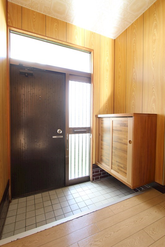 東相内町６５１番　戸建て 現地写真（玄関）