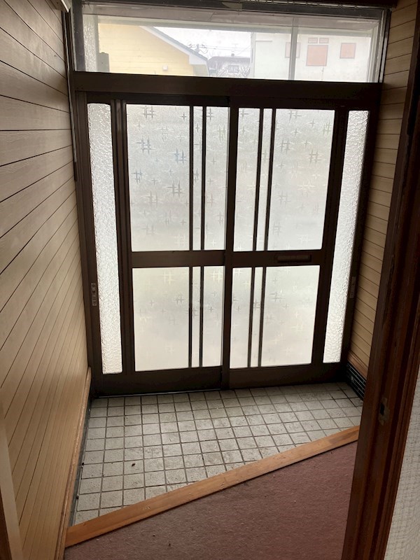 網走市駒場南３丁目４７番　戸建て 現地写真（玄関）
