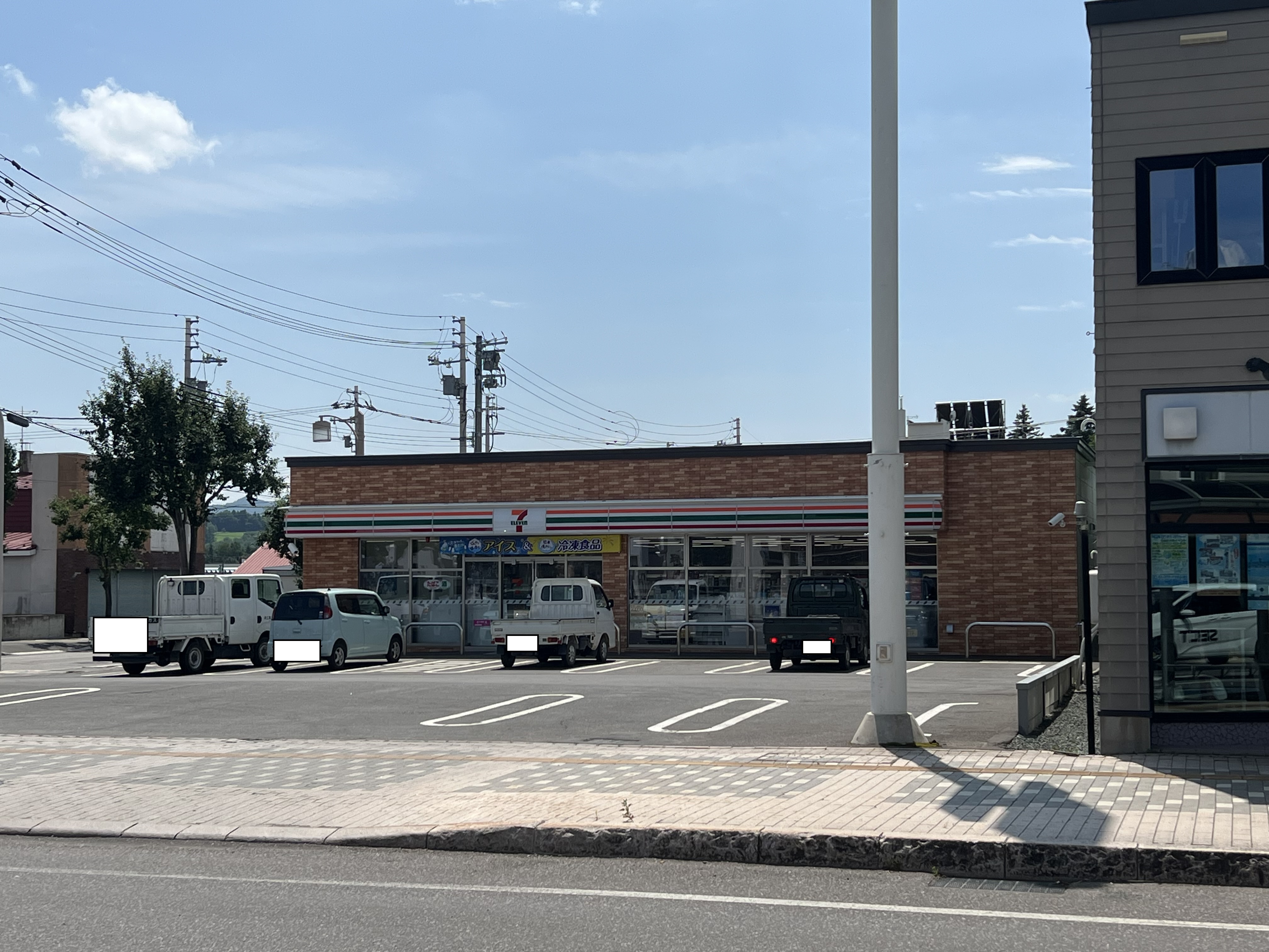 訓子府町末広町１９番　土地 コンビニ