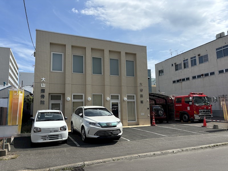 北三条西２丁目５番　店舗付住宅 現地写真（駐車場）