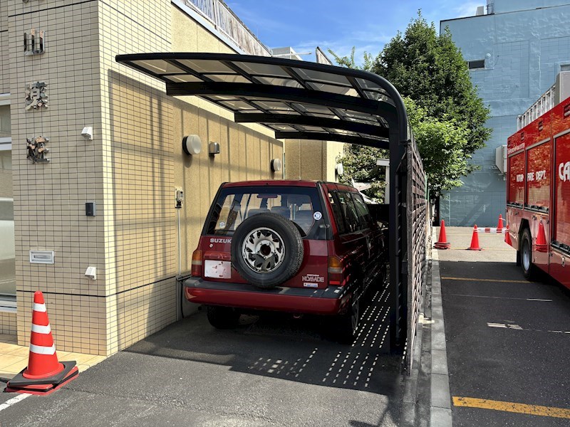 北三条西２丁目５番　店舗付住宅 現地写真（駐車場）