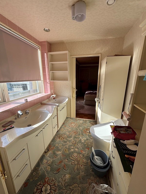 北三条西２丁目５番　店舗付住宅 内観写真（洗面台・洗面所）