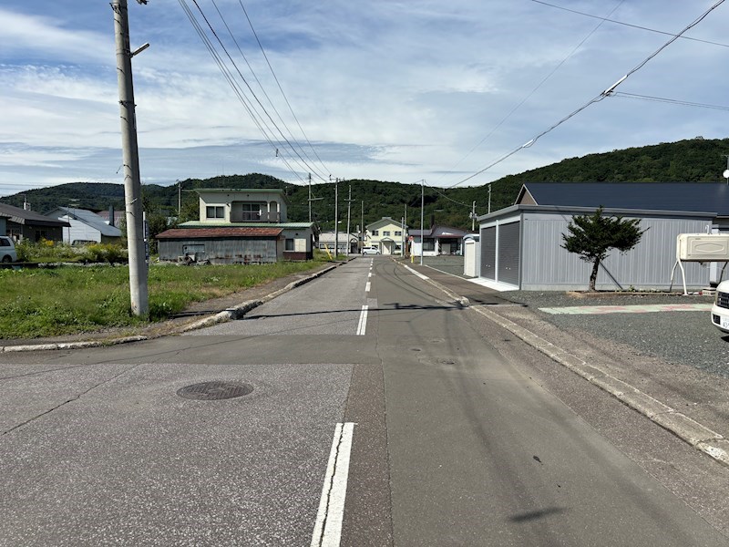 留辺蘂町温根湯温泉６７番　土地 現地写真（前面道路含む現地写真）