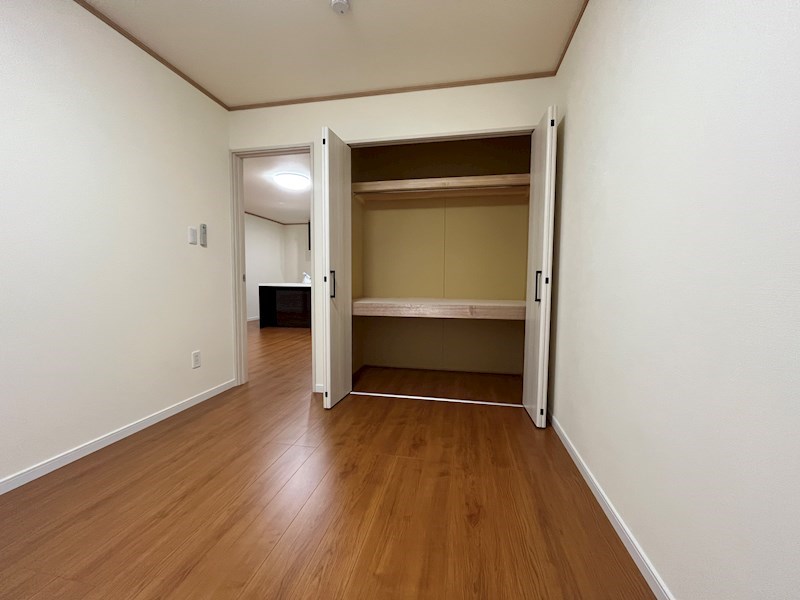 小泉６７５番　戸建て　B 内観写真（収納）