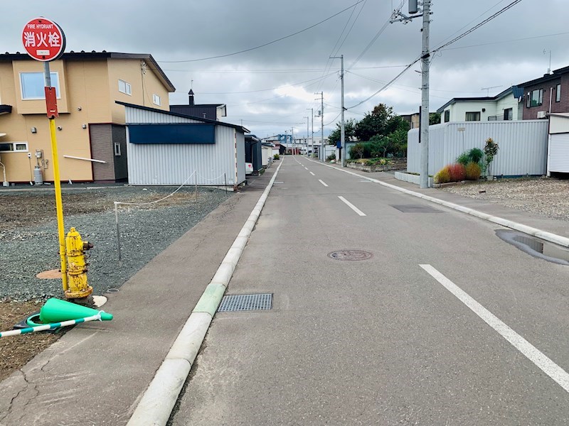 西三輪３丁目７５２番　土地 現地写真（前面道路含む現地写真）