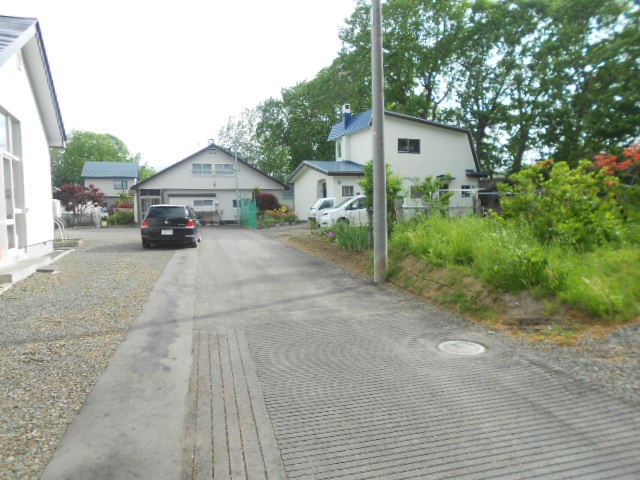 美幌町字青山北９番　戸建て 現地写真（前面道路含む現地写真）