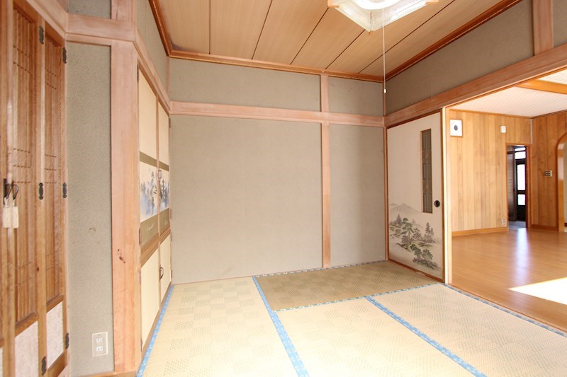 美幌町字東２条南４丁目１番　戸建て 内観写真（リビング以外の居室）
