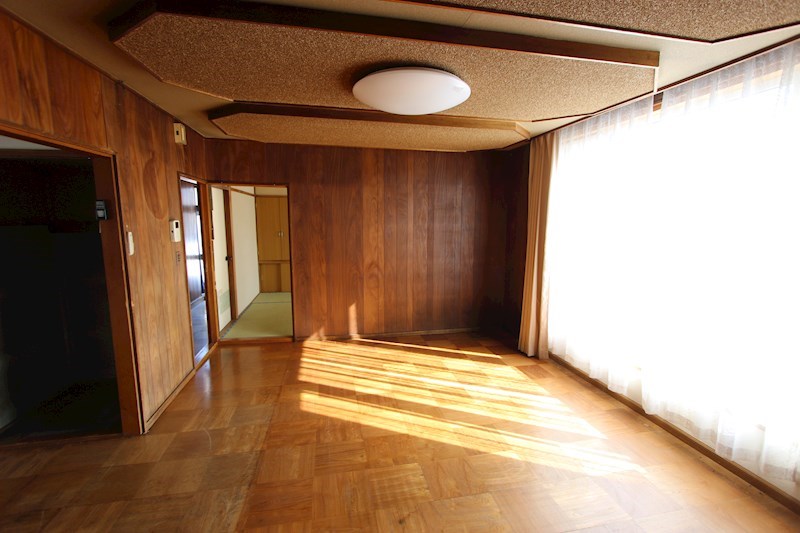 美幌町字仲町１丁目１０５番　戸建て 内観写真（リビング）
