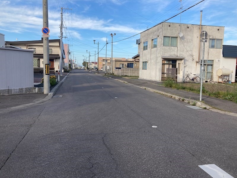 美幌町字東２条南１丁目１番　土地 現地写真（前面道路含む現地写真）
