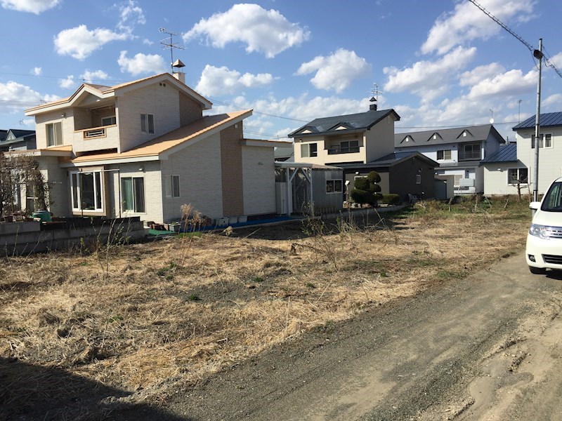美幌町字東４条南４丁目１７番　土地 現地写真（前面道路含む現地写真）