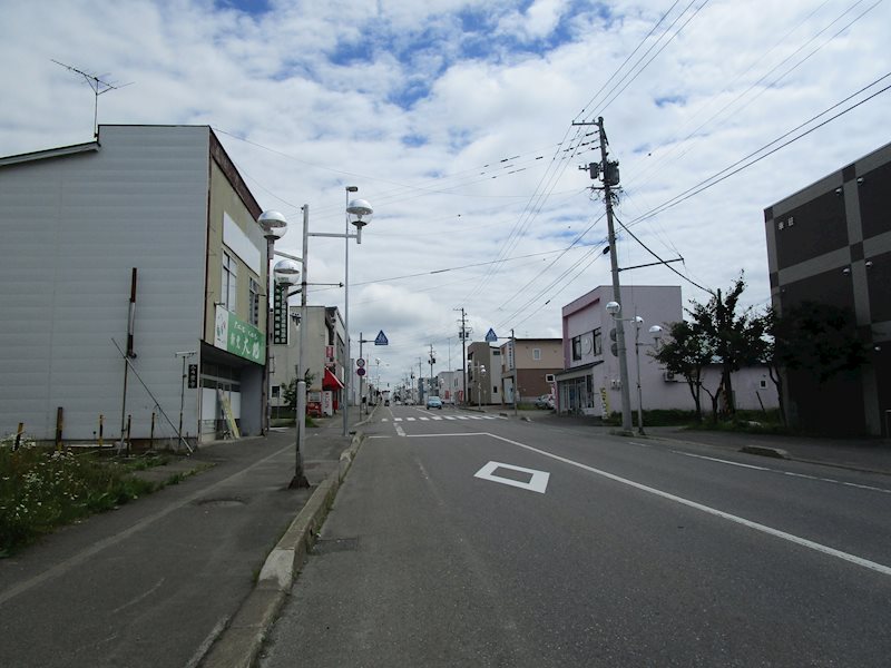 美幌町字仲町２丁目１番　土地 現地写真（前面道路含む現地写真）