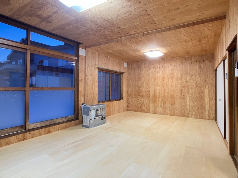 高栄西町７丁目９８番　戸建て 内観写真（リビング）