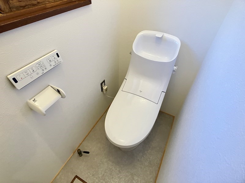 高栄西町７丁目９８番　戸建て 内観写真（トイレ）