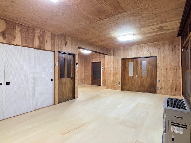 高栄西町７丁目９８番　戸建て 内観写真（リビング）