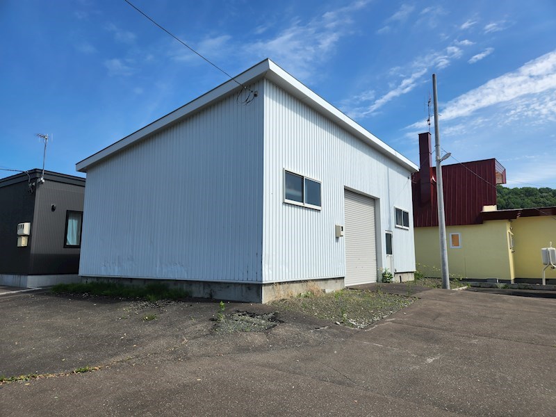 新生町６０番　店舗・倉庫 現地写真