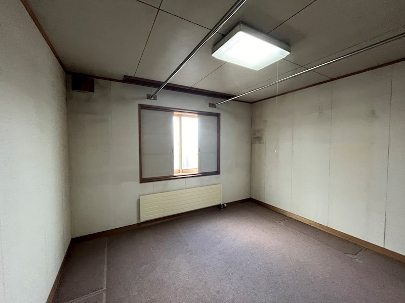 幸町５丁目４番　戸建て 内観写真（リビング以外の居室）