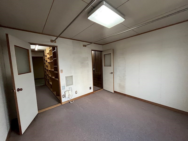 幸町５丁目４番　戸建て 内観写真（リビング以外の居室）