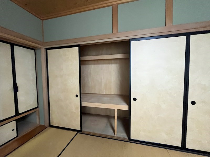 幸町５丁目４番　戸建て 内観写真（収納）