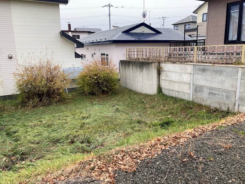 美山町南4丁目１７番　土地 現地写真