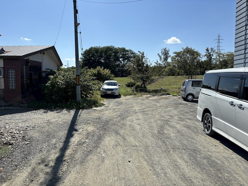 とん田西町２６８番　土地 現地写真（前面道路含む現地写真）