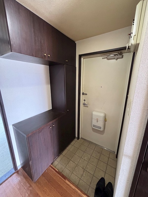 ロジェ山下通 現地写真（玄関）