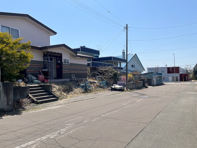 高栄西町５丁目９８番　戸建て 現地写真（前面道路含む現地写真）