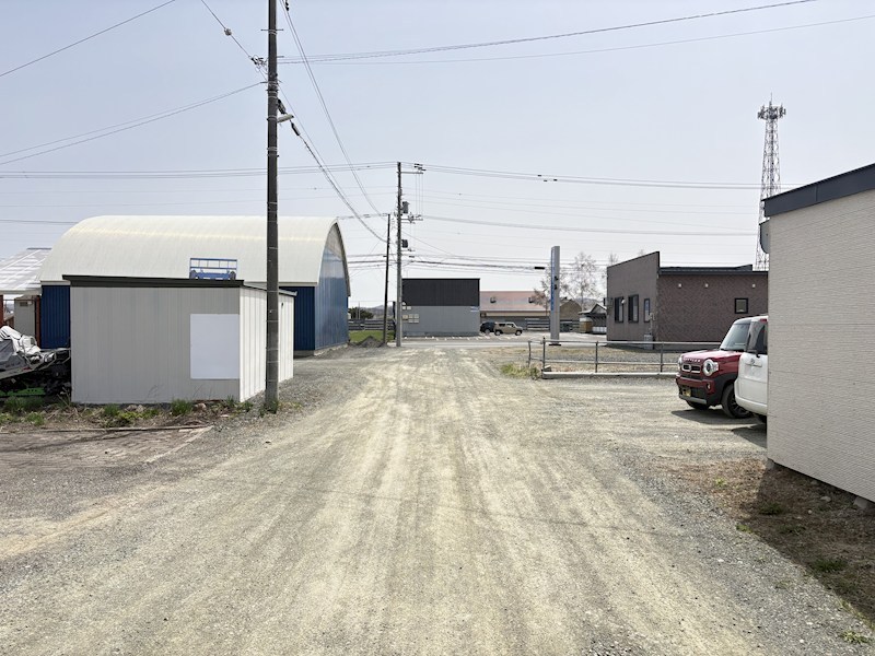 端野町三区４７７番　土地 現地写真（前面道路含む現地写真）