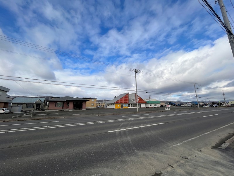 端野町三区４７２番　店舗 現地写真（前面道路含む現地写真）