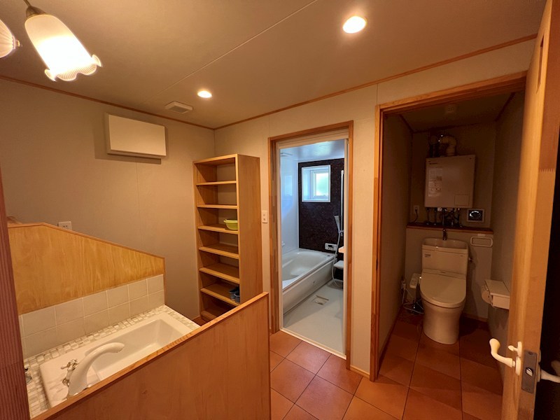 網走市呼人３３０番　店舗付住宅 内観写真（洗面台・洗面所）