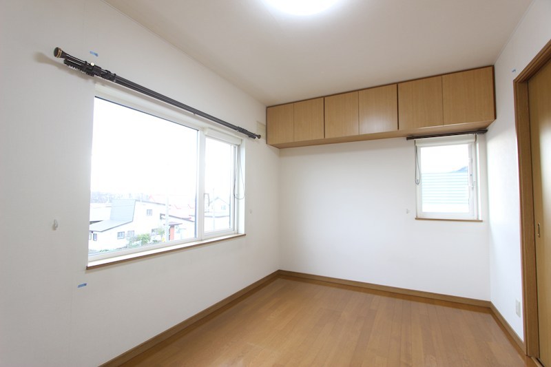 緑ヶ丘１丁目２３番　共同住宅 内観写真（リビング以外の居室）