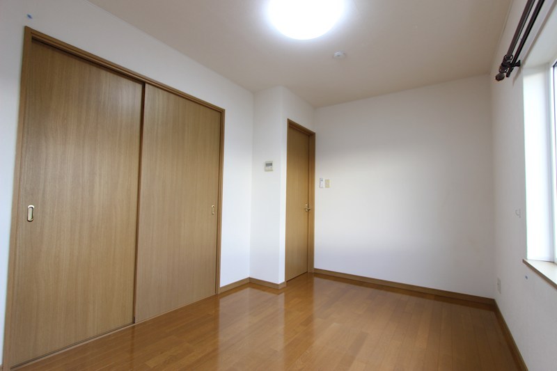 緑ヶ丘１丁目２３番　共同住宅 内観写真（リビング以外の居室）