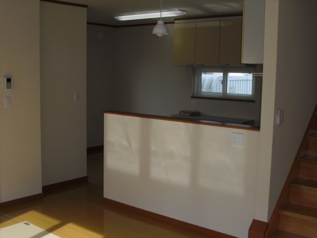 川東５６番　戸建て 内観写真（内装）