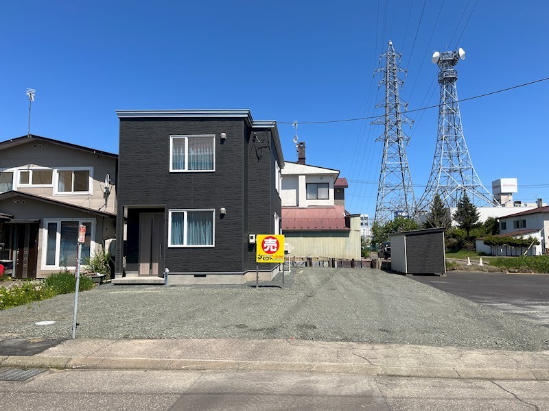 とん田西町２１７番　戸建て 現地写真（駐車場）