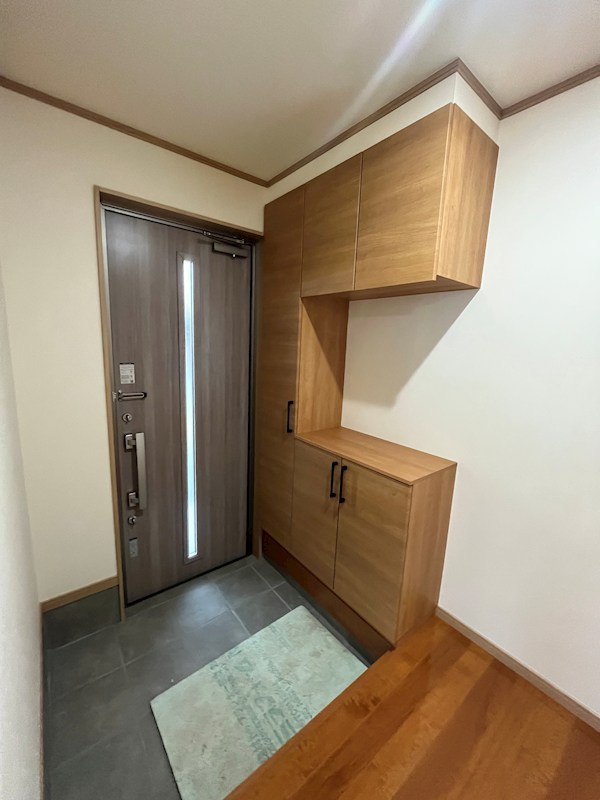 とん田西町２１７番　戸建て 現地写真（玄関）