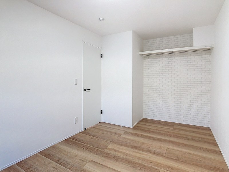 美山町南２丁目８番　戸建て 内観写真（リビング以外の居室）