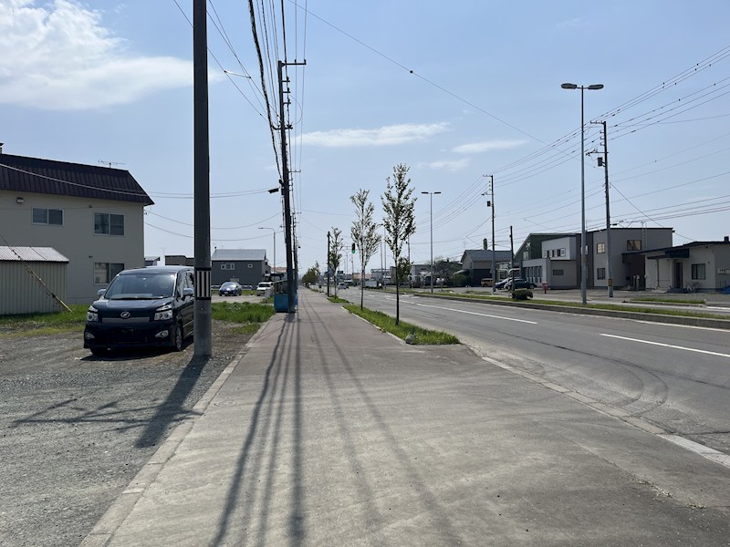 朝日町４８番　土地 現地写真（前面道路含む現地写真）