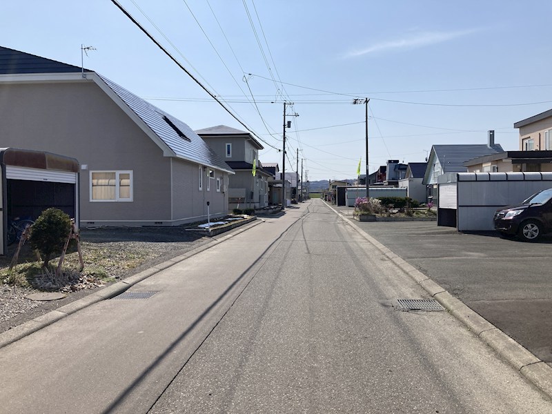 東三輪５丁目５番　土地 現地写真（前面道路含む現地写真）