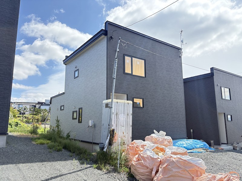 高栄東町４丁目１６４番　戸建て 現地写真